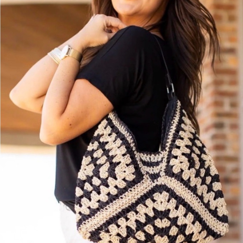Stylish Black and Cream Hobo Bag